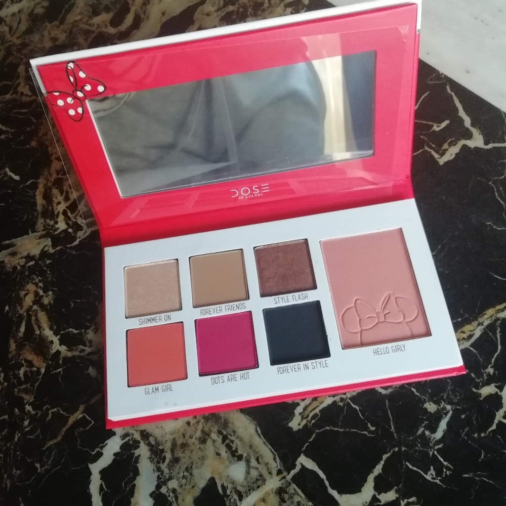 Dose of colors Minnie palette
